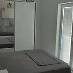 Appartement Golem Apartment *