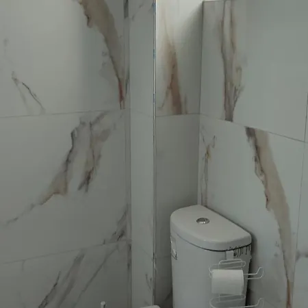 Golem Apartment * Golem (Tirana)