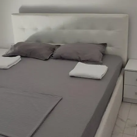 アパート Golem Apartment *