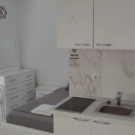 Golem Apartment Appartement *