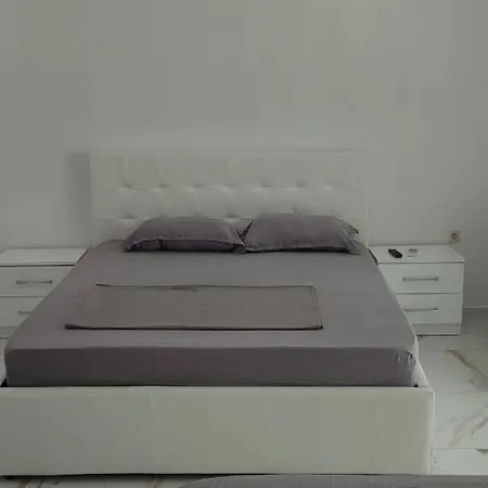 Golem Apartment Golem (Tirana)