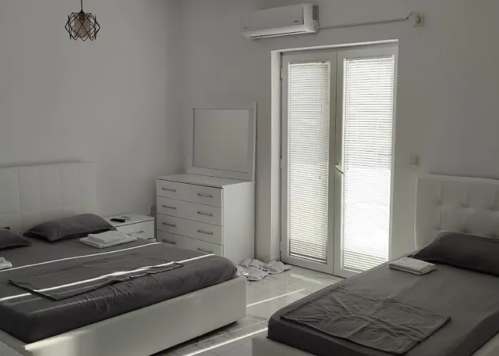 Golem Apartment 公寓