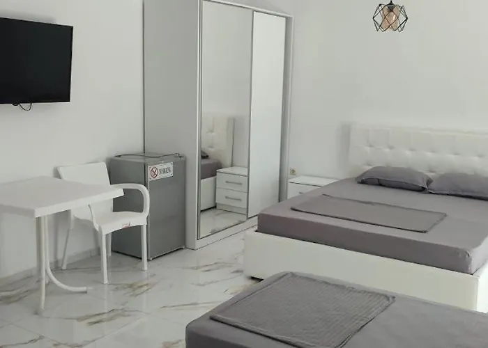 Golem Apartment 公寓