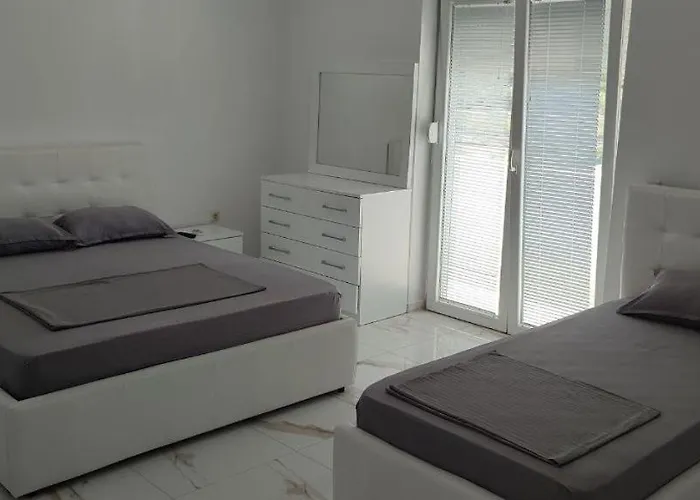 Golem Apartment 公寓 *